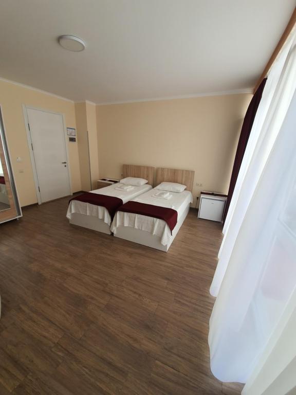 Blossom Hotel room 5